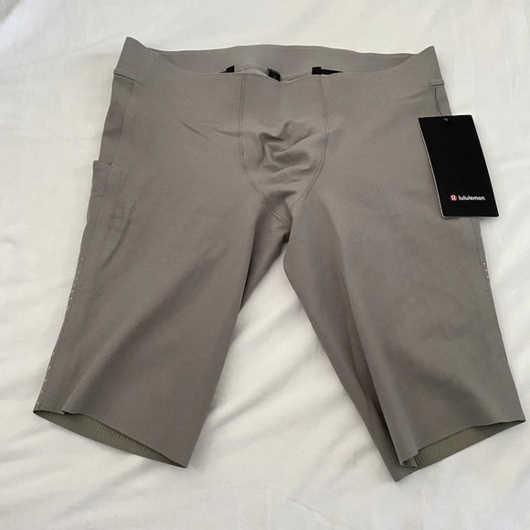 lululemon athletica Other - Lululemon Men’s Senseknit Running Short 10" GULG Gulf Gray Men’s Size L